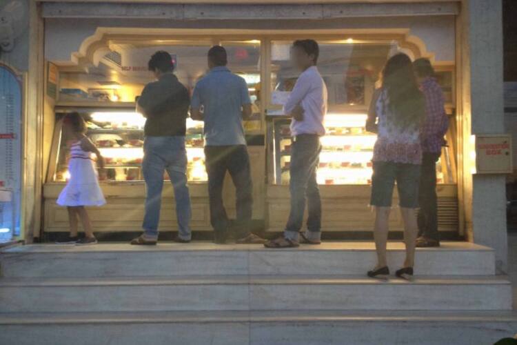 Amer Bakery Hut Maharana Pratap Nagar Bhopal